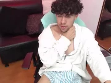 liil_boy on Chaturbate 