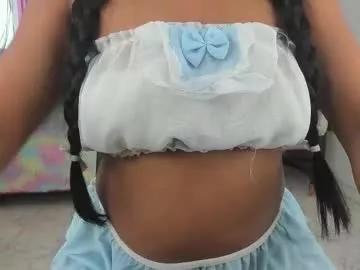 Freechat lillyy16 on Chaturbate