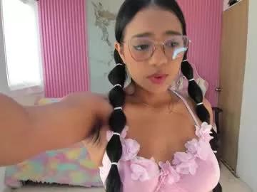 Freechat lillyy16 on Chaturbate