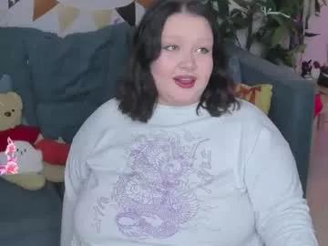 Freechat lilybelll on Chaturbate