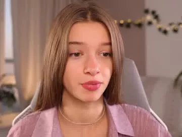 Freechat little_poetry on Chaturbate