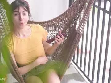 Freechat lizmreow on Chaturbate