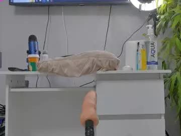 Freechat luckystrikee_ on Chaturbate