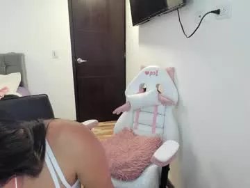 Freechat lucyy_tayy on Chaturbate