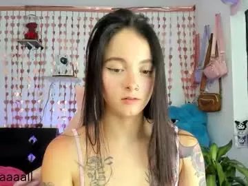 Freechat lucyy_tayy on Chaturbate