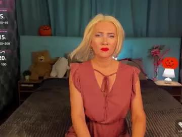 Masturbate to cute model Luna_lew1s luna_lew1s from Chaturbate