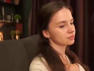 Freechat lunaolivia_ on Chaturbate