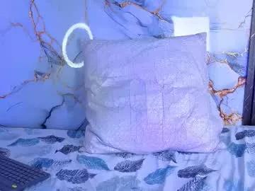 maevekuro from Chaturbate