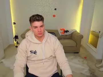 maxkaiden from Chaturbate