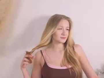 Dirty Maybaybe wants you to fuck her body now maybaybe from Chaturbate