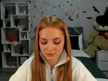 Watch cute camwhore Melaniealves melaniealves from Chaturbate