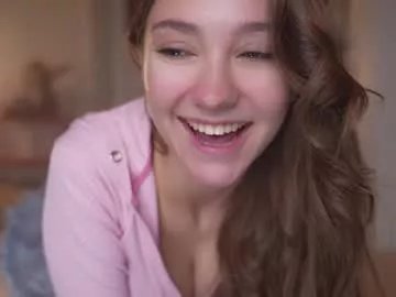 Freechat mia_dynasty on Chaturbate