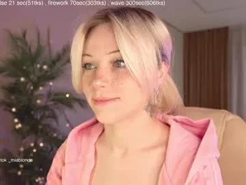 mia_milagros on Chaturbate