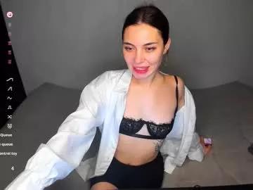 Join amazing escort Molly_wheel molly_wheel from Chaturbate
