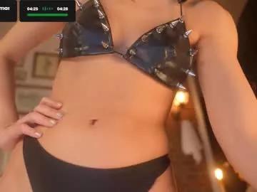Explore sweet stripper Myxspacegirl myxspacegirl from Chaturbate