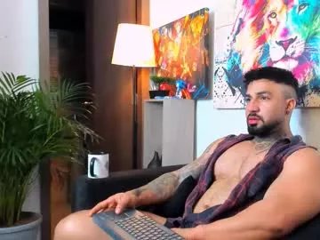 Freechat naughty_dominant on Chaturbate