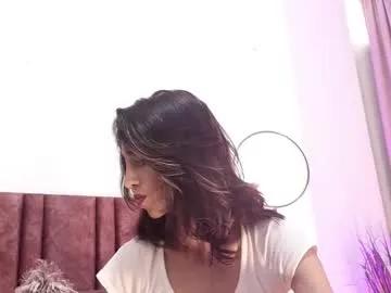 ninacavallli on Chaturbate 