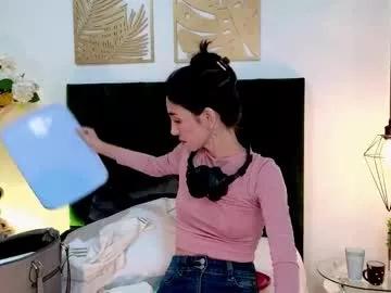 ninacavallli on Chaturbate 
