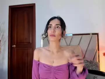 ninacavallli on Chaturbate 