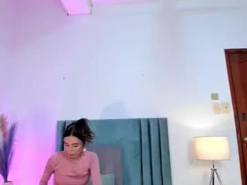 ninacavallli on Chaturbate 