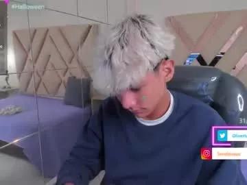 Masturbate to Olivertwinky_, he wants to masturbate for you olivertwinky_ from Chaturbate
