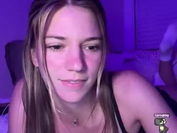 Private oliviahansleyy on Chaturbate
