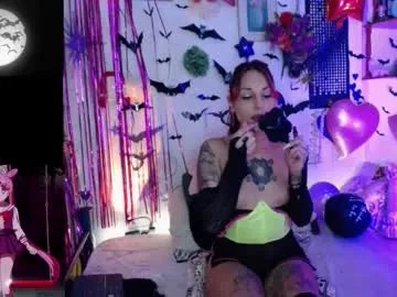 Freechat purplekattlyn on Chaturbate