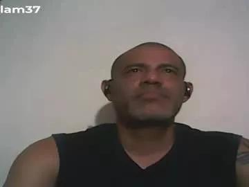 Freechat retlam37 on Chaturbate