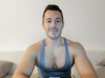 Freechat roberto4ever on Chaturbate