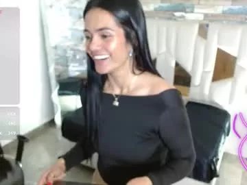 Freechat rosalind_tay on Chaturbate