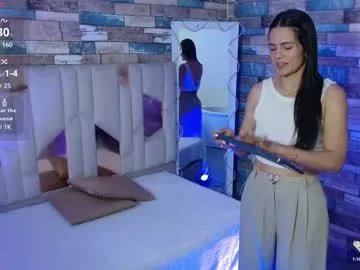 Freechat rosalind_tay on Chaturbate