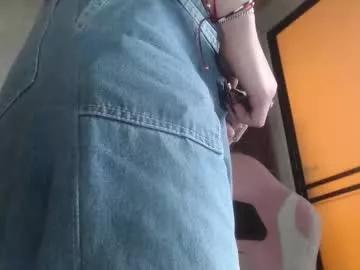 Freechat sally23_ on Chaturbate