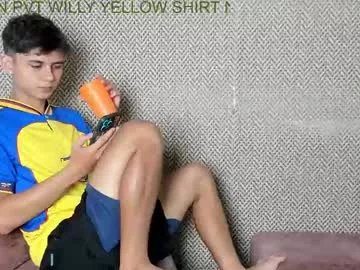 Freechat sexys_boys18 on Chaturbate