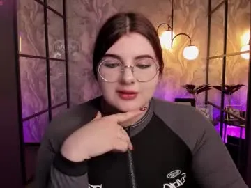 siena_aa — GOAL: doggy tease <3 (4 left) | Hey! My name is Siena :) Nice to see you here! #18 #lovense #nonude #feet #teen