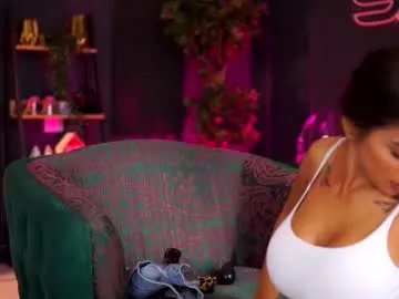 Freechat siennaruh on Chaturbate