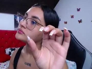 sofiaasexy19 on Chaturbate