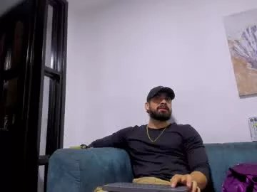 Freechat straight__friends on Chaturbate