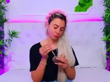 Freechat taahiraarabian on Chaturbate