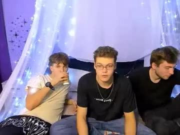 Freechat travis_wolf_ on Chaturbate