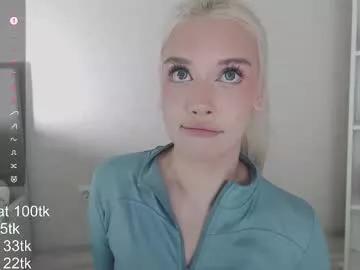 Freechat vickyfuckingdoll on Chaturbate