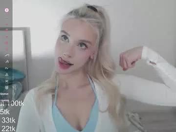 vickyfuckingdoll from Chaturbate