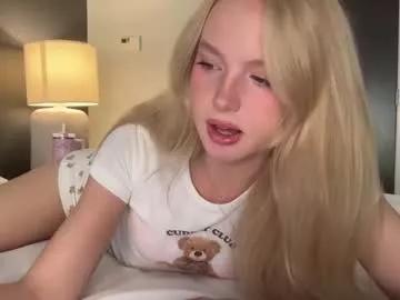 Sweet Vixenvictoriaa wants you to fuck her body now vixenvictoriaa from Chaturbate