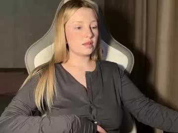Discover X__ivy_x, she wants to masturbate for you x__ivy_x from Chaturbate
