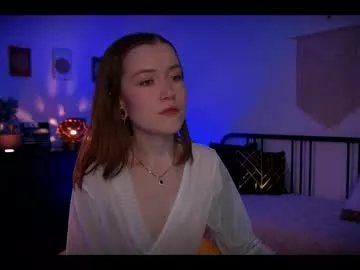 Freechat ynnenbrynn on Chaturbate
