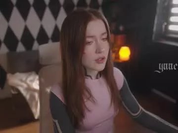 Freechat ynnenbrynn on Chaturbate