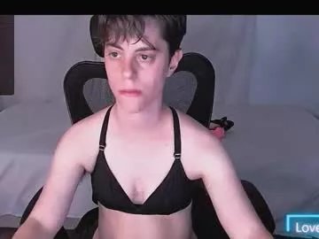 Freechat yuyito15 on Chaturbate