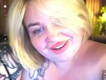 zarareign_ from Chaturbate