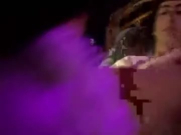 Freechat zerces111 on Chaturbate