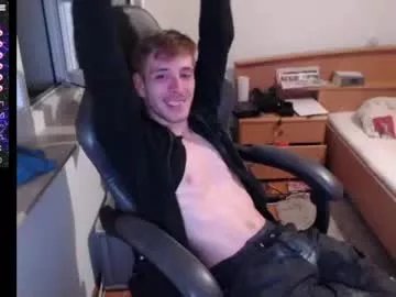 zuzmosfokafasz on Chaturbate 