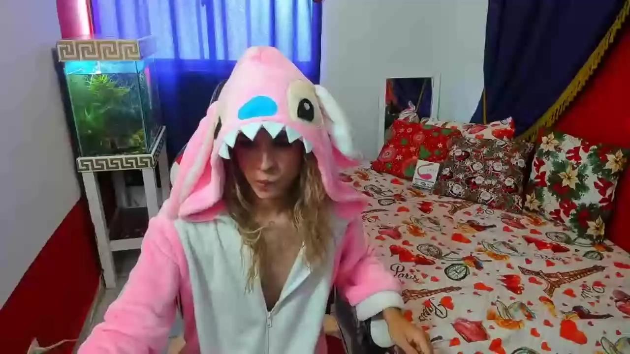 Isabella_Doll on Streamray 